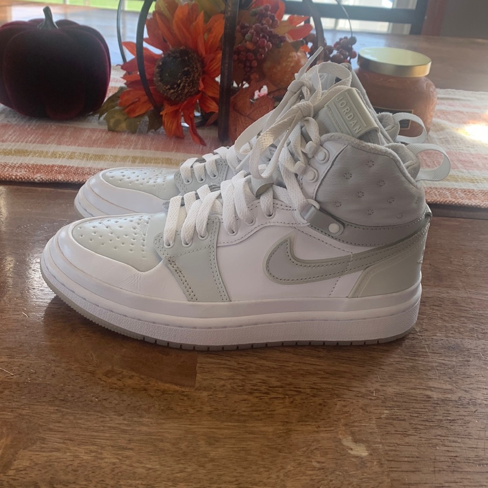 Woman’s Air Jordan Acclimate ‘White Grey Fog’